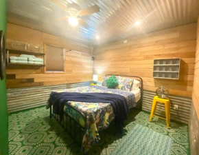 Clover Casita - Your Perfect Getaway in Lockhart